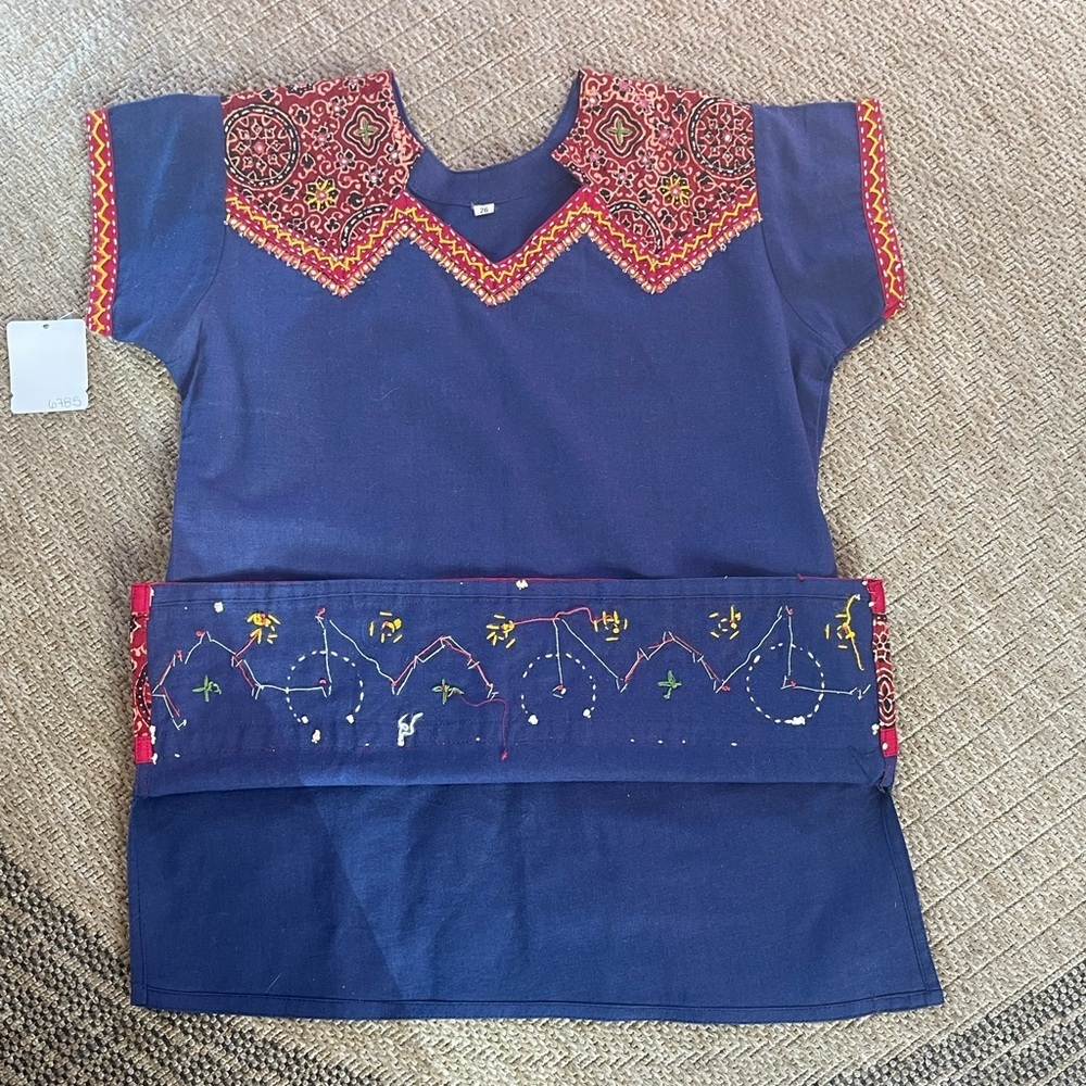vintage artisanal kurti w/ mirror work embroidery short sleeve adult petite kid - Picture 3 of 7